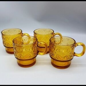 Set of 4 vintage Amber Glass Stackable Cup Mugs Coffee Cups Spirals & Dots Excel